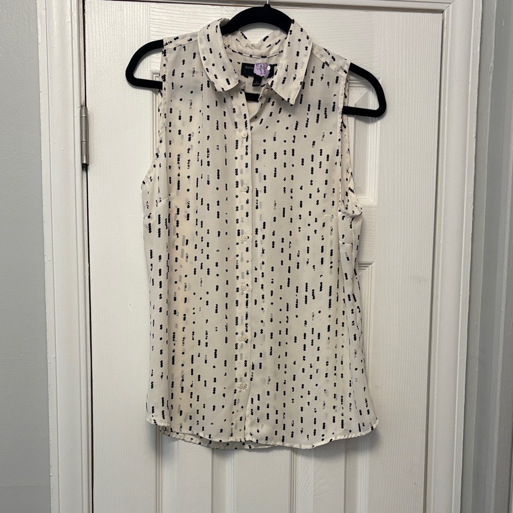 Banana Republic Women's Sleeveless Blouse White Black Dot Pattern Size L Large